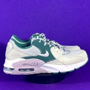 Nike Green Athletic Shoes Air Max Design
